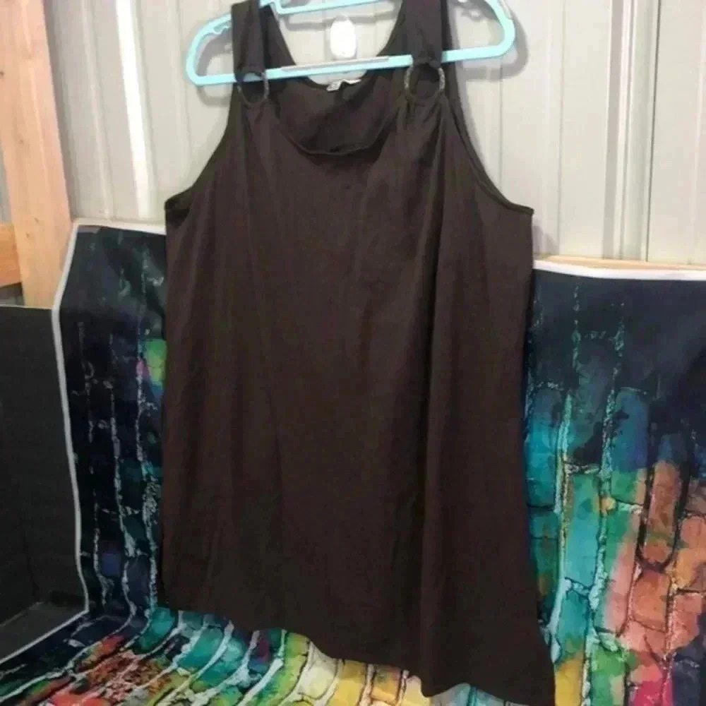 Croft&barrow brand tank top with metal embellishments size XL‎